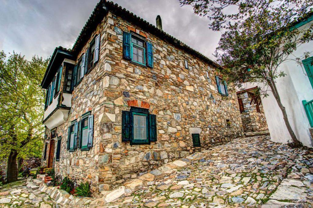 Akdeniz İkliminin Antalya Evlerine Yansıyan Mimari Özellikleri